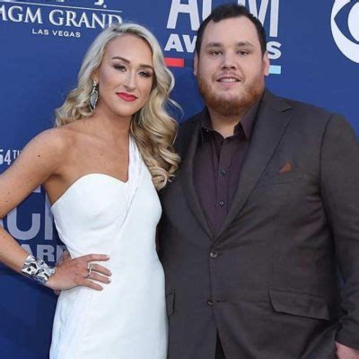 A Look Into Luke Combs And Nicole Hocking Relationship: Family And Net Worth