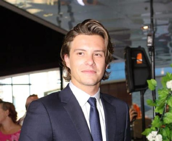 Is Blonde Cast Xavier Samuel Gay Or Does He have A Wife? Family Tree And Net Worth